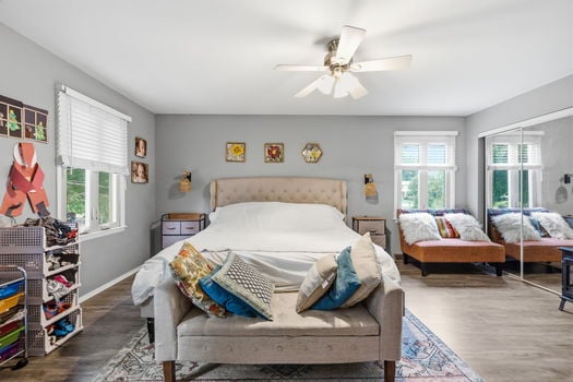 25-web-or-mls-7088 Pickway Dr-26