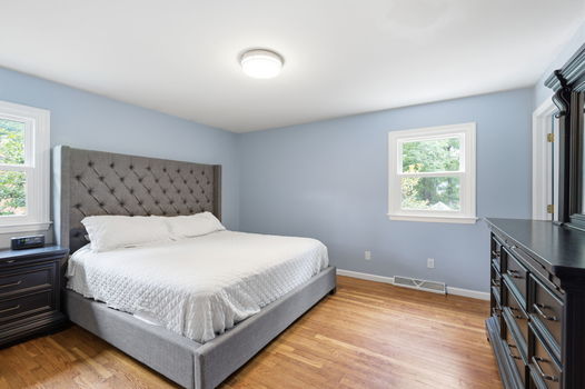 25-web-or-mls-9040 Fox Hunter Ln-25