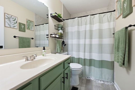27-web-or-mls-9766 Whispering Way-27