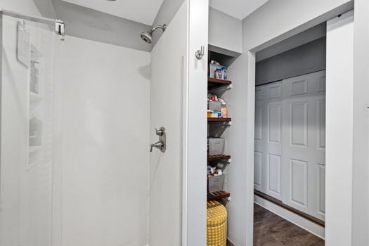 30-web-or-mls-7088 Pickway Dr-31