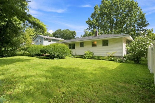 30-web-or-mls-727 W Kemper Rd-30