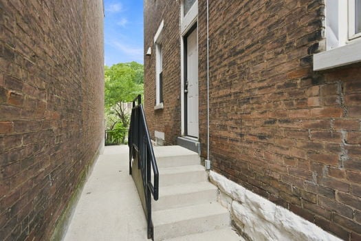 32-web-or-mls-2281 Loth St-32