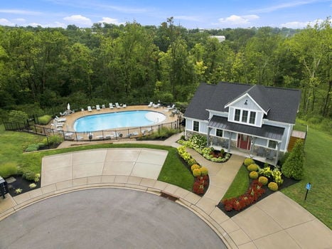 34-web-or-mls-588 Foxhill Dr-34