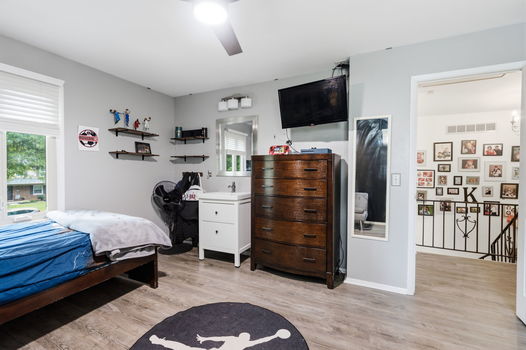 34-web-or-mls-7088 Pickway Dr-35
