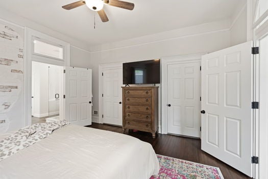 35-web-or-mls-1533 Holman St-35