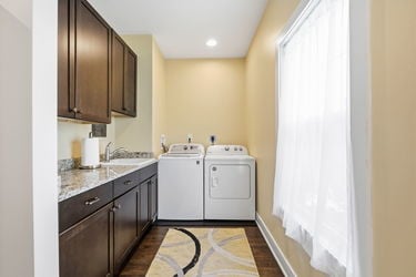 35-web-or-mls-7549 Cooper Rd-35