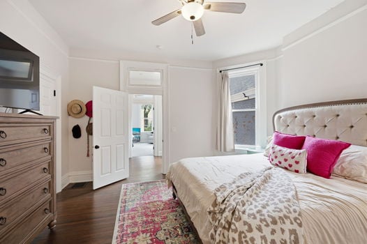 36-web-or-mls-1533 Holman St-36