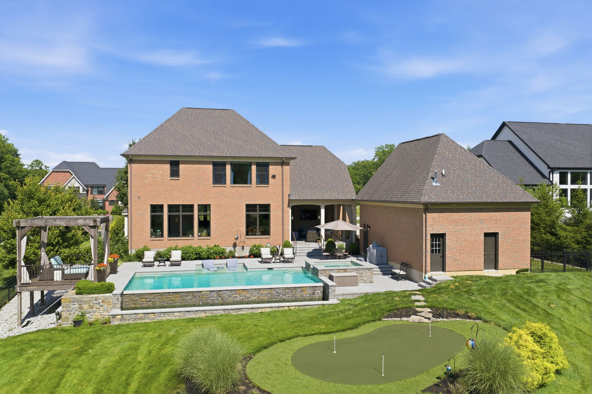 38-web-or-mls-587 Forestledge Dr-38