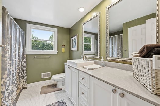 38-web-or-mls-7088 Pickway Dr-39