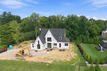 4-web-or-mls-9867 Kensington Ln-4