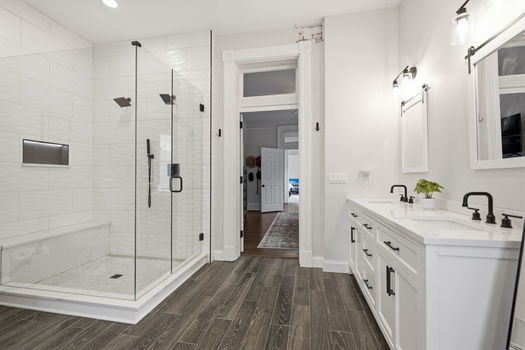 41-web-or-mls-1533 Holman St-41