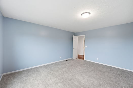 42-web-or-mls-12100 Deer Chase Dr-42