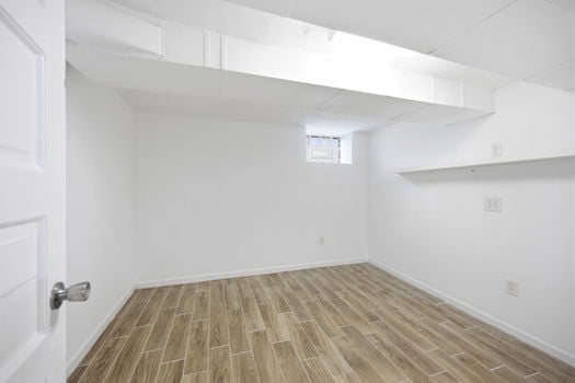 44-web-or-mls-2560 Hackberry St-44