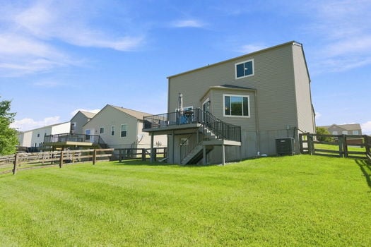 45-web-or-mls-9766 Whispering Way-45