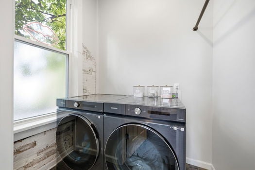 46-web-or-mls-1533 Holman St-46