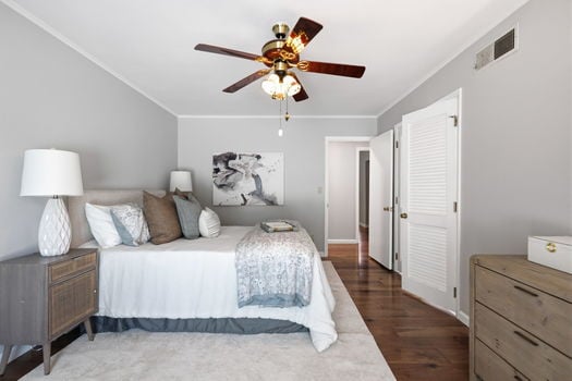47-web-or-mls-1215 Cutter St-36