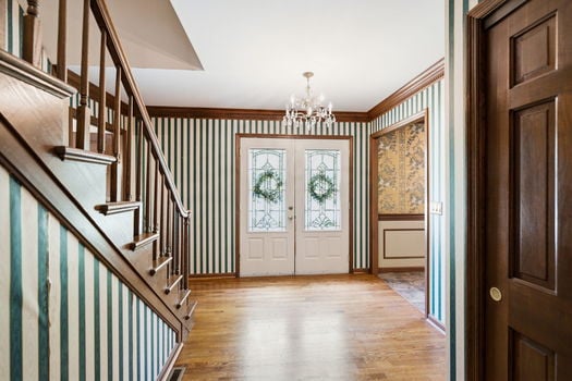 5-web-or-mls-4427 Bromyard Ave-5