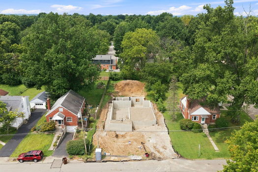 5-web-or-mls-9689 West Ave-5