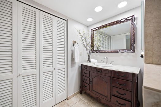 50-web-or-mls-1215 Cutter St-39