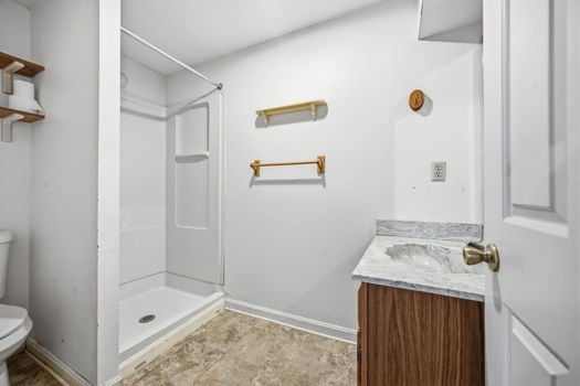 50-web-or-mls-4427 Bromyard Ave-50
