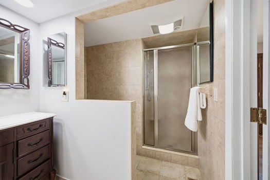 51-web-or-mls-1215 Cutter St-40
