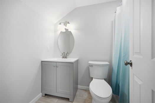 51-web-or-mls-1533 Holman St-51
