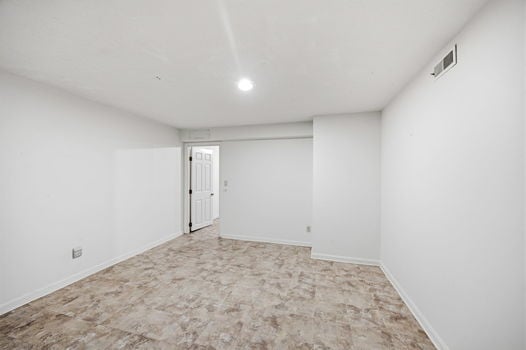 52-web-or-mls-4427 Bromyard Ave-52