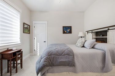 53-web-or-mls-5739 Sanctuary Pl-53