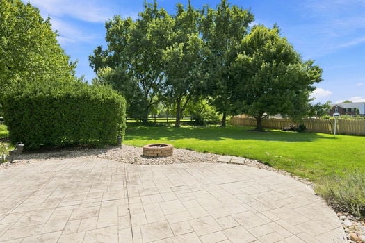 55-web-or-mls-7097 Maple Creek Dr-55