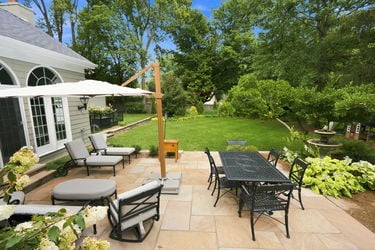 70-web-or-mls-6322 Grand Vista Ave-70