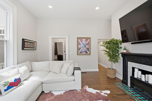 9-web-or-mls-1533 Holman St-9