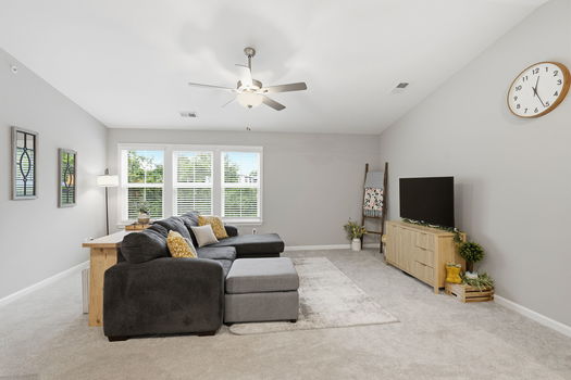 9-web-or-mls-588 Foxhill Dr-9