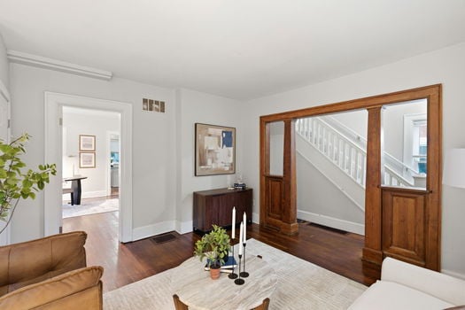 9-web-or-mls-6733 Buckingham Pl (9 of 50)