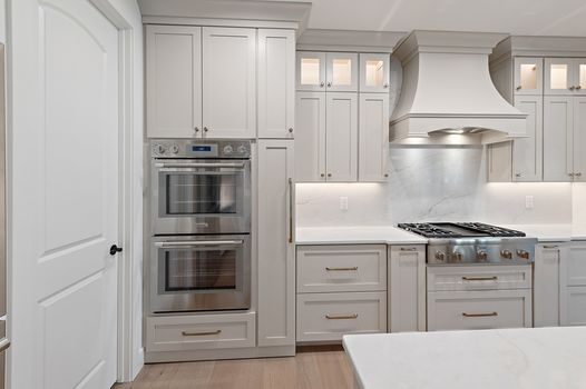 08-Gourmet Kitchen