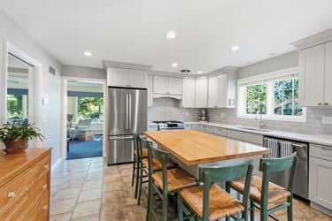 11-web-or-mls-6626 Rollaway Rd-11