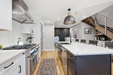 15-web-or-mls-208 Wade St-15
