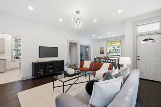 16-web-or-mls-1526 Marlowe Ave-16