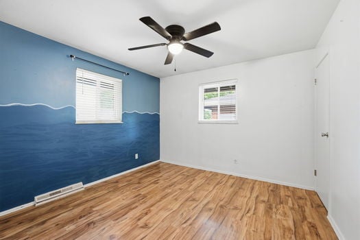 17-web-or-mls-7141 Bluecrest Dr-17