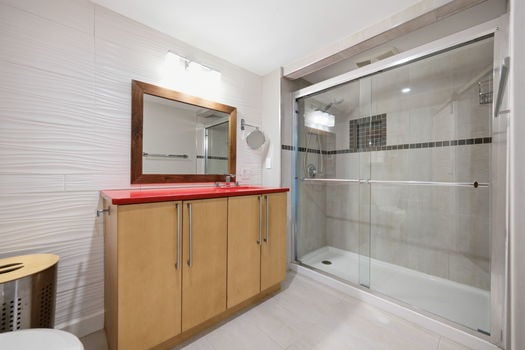 18-web-or-mls-5687 OH-221-18
