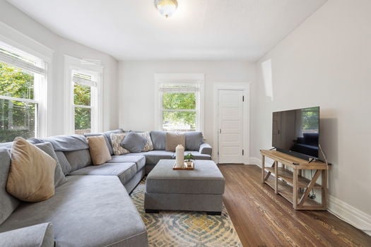 19-web-or-mls-2830 Madison Rd-19