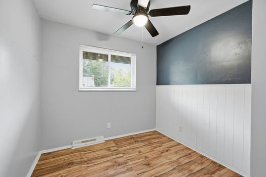 20-web-or-mls-7141 Bluecrest Dr-20