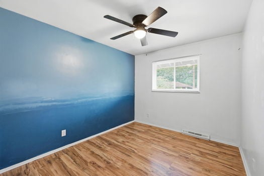 23-web-or-mls-7141 Bluecrest Dr-23