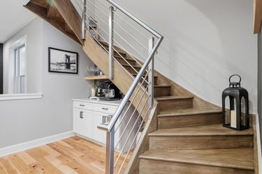 24-web-or-mls-208 Wade St-24
