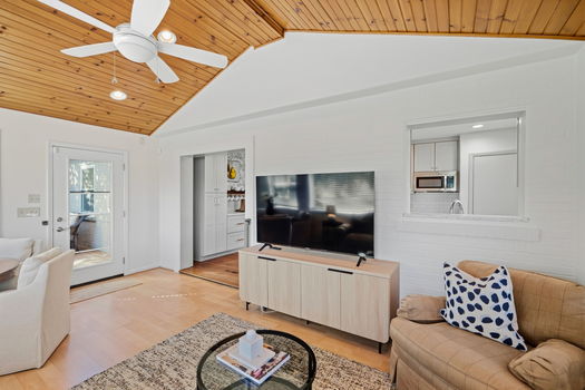 27-web-or-mls-7721 Naomi Ave-27