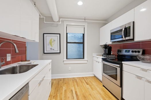 3-web-or-mls-15 W 15th St B3-3