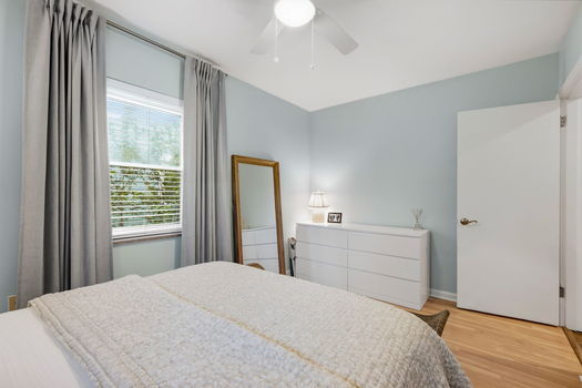 38-web-or-mls-7721 Naomi Ave-38