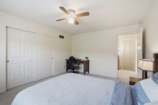 40-web-or-mls-6865 Fox Hill Ln-40