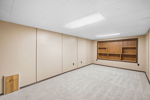 40-web-or-mls-979 Hilliard Dr-39