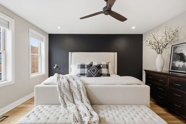 42-web-or-mls-208 Wade St-42