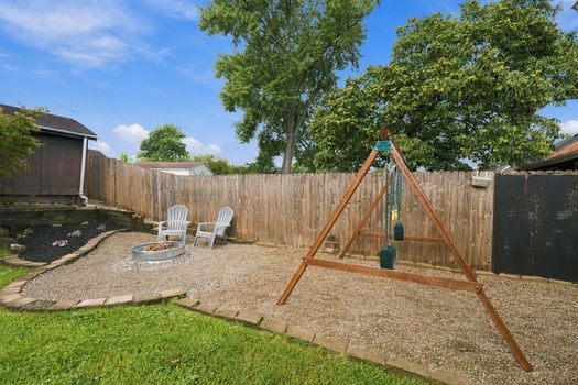 42-web-or-mls-7141 Bluecrest Dr-42